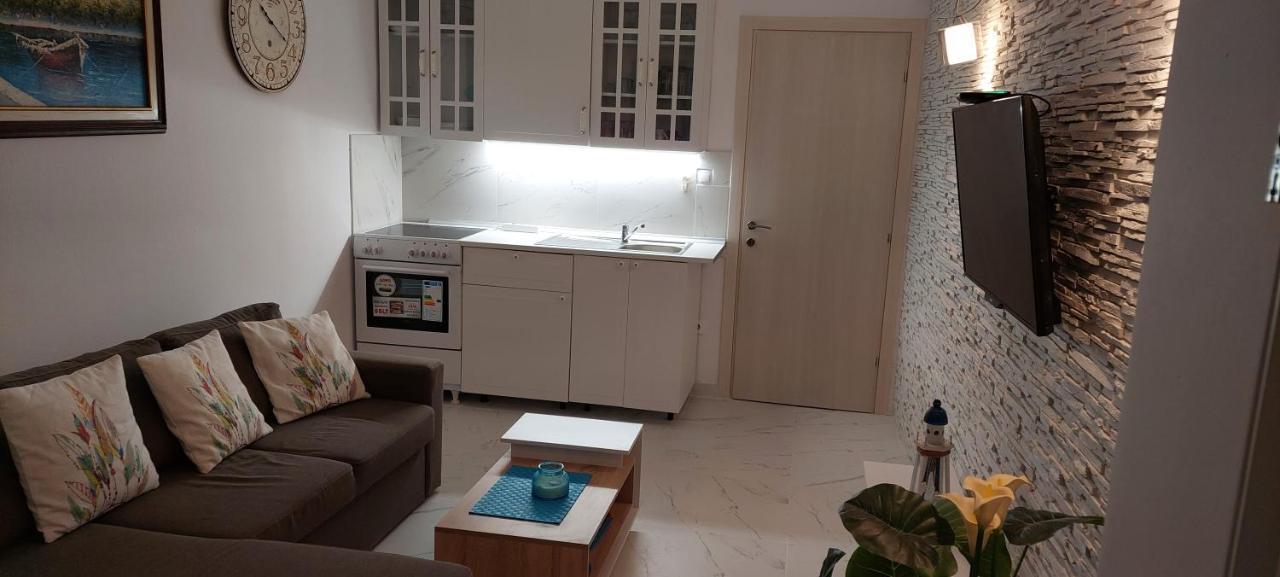Sea View Perea Apartment Peraia  Bagian luar foto